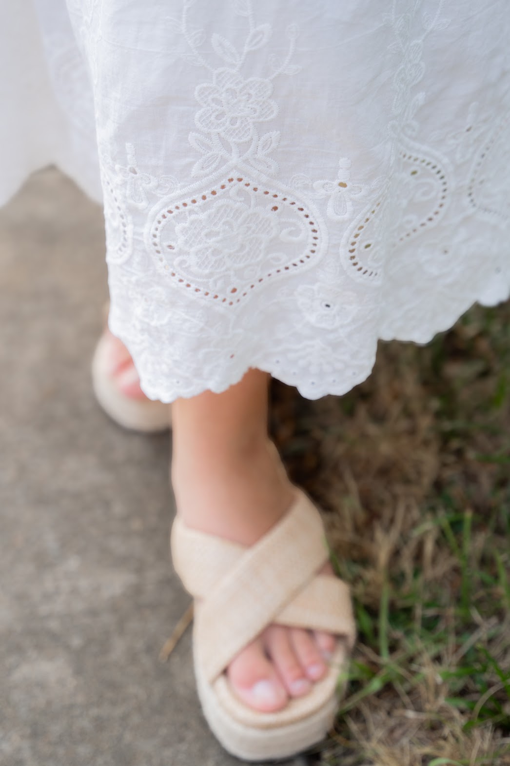 Eyelet Hem Midi Skirt